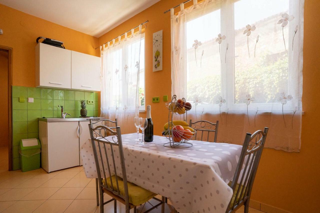 Apartment Limun Liznjan Luaran gambar